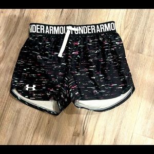 Under Armour Shorts Girls Size Medium